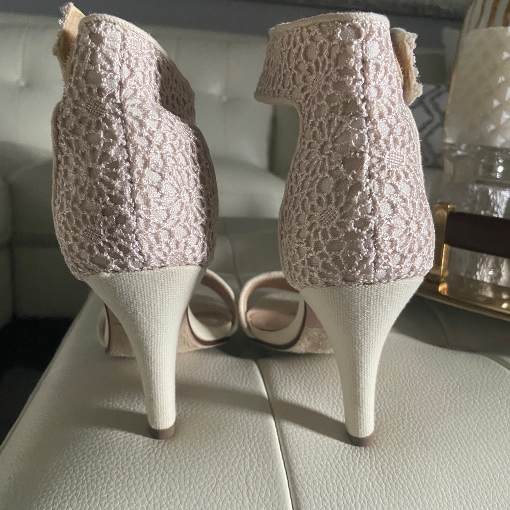 Shoes - Picture 2 of 2